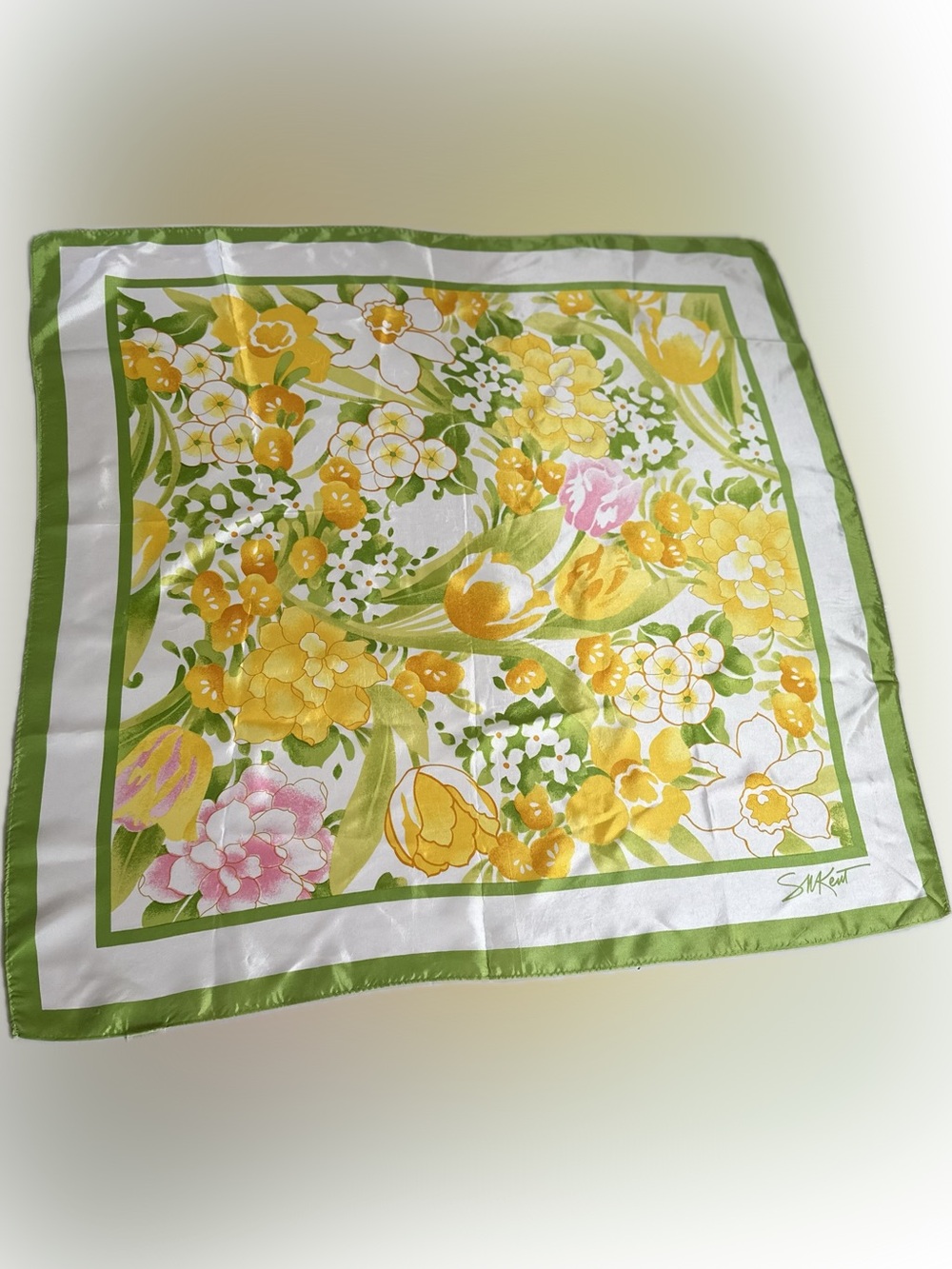VTG 1978 Avon "Burst of Spring" Floral Scarf Signed S.M. Kent Water Repellant